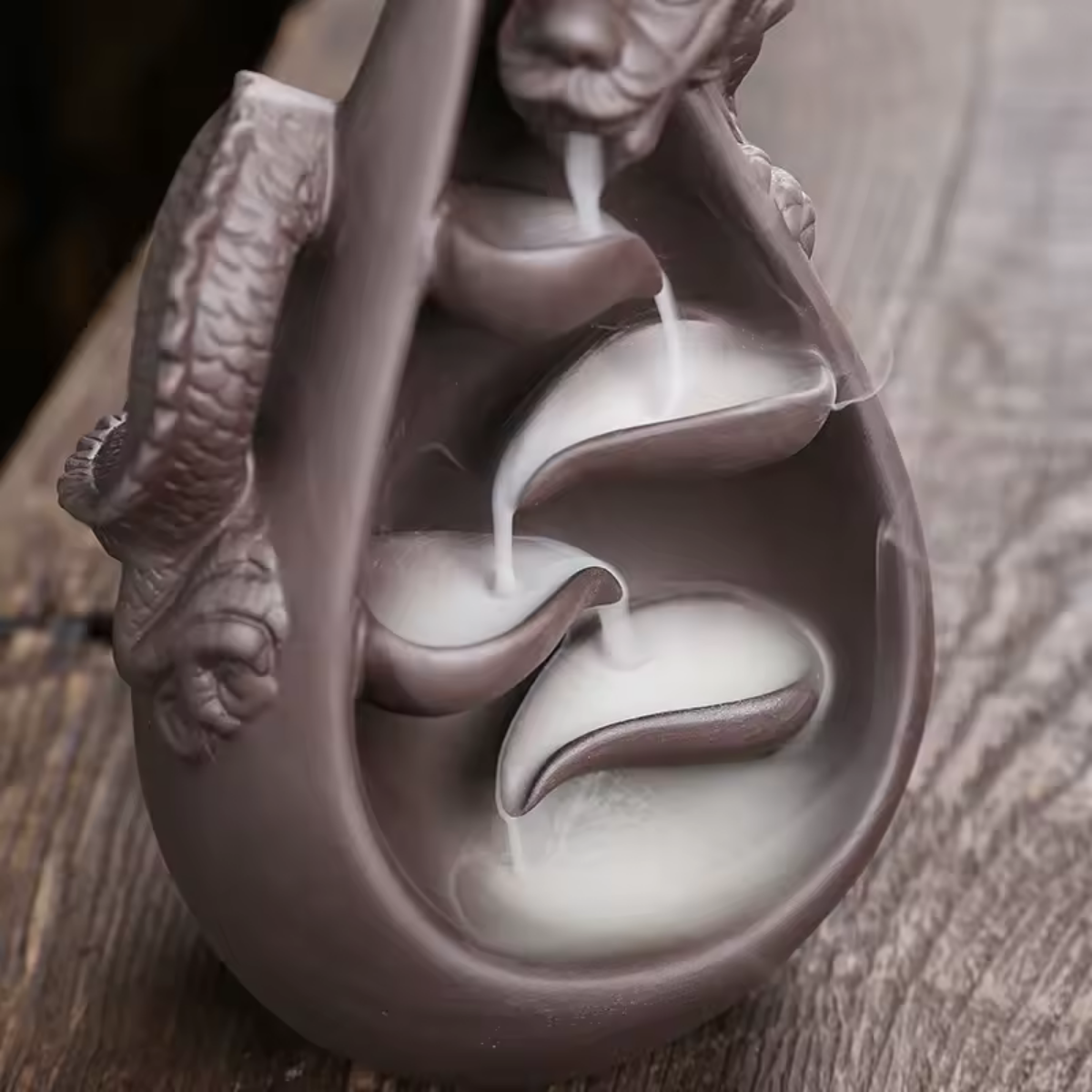 Tütsüm™ Dragon Evi Geri Akış Tütsülük